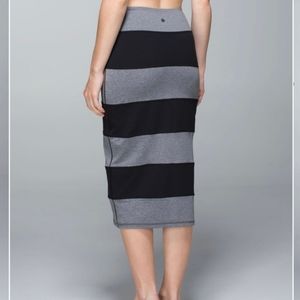 Lululemon Yoga Over Skirt Heathered Grey/Black